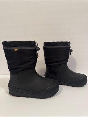 BOGS Kids Black Waterproof Snow Boots sz 13